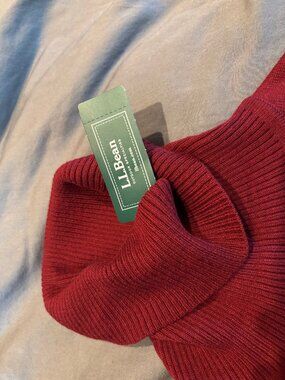 Red LL Bean Turtle Neck 95% cotton, 5% cashmere